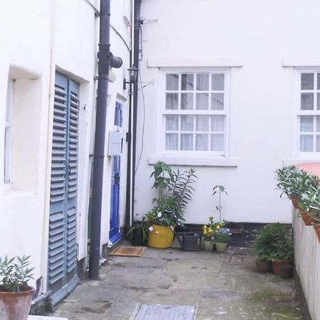Kikas Cottage, Rear 89 Church Street, White Horse Yard Whitby Exterior photo